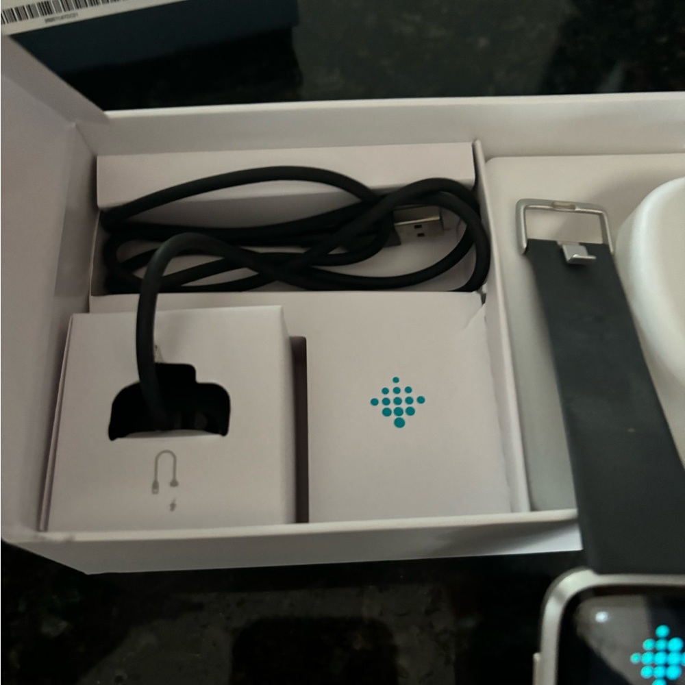 Fitbit Versa Lite - image 6